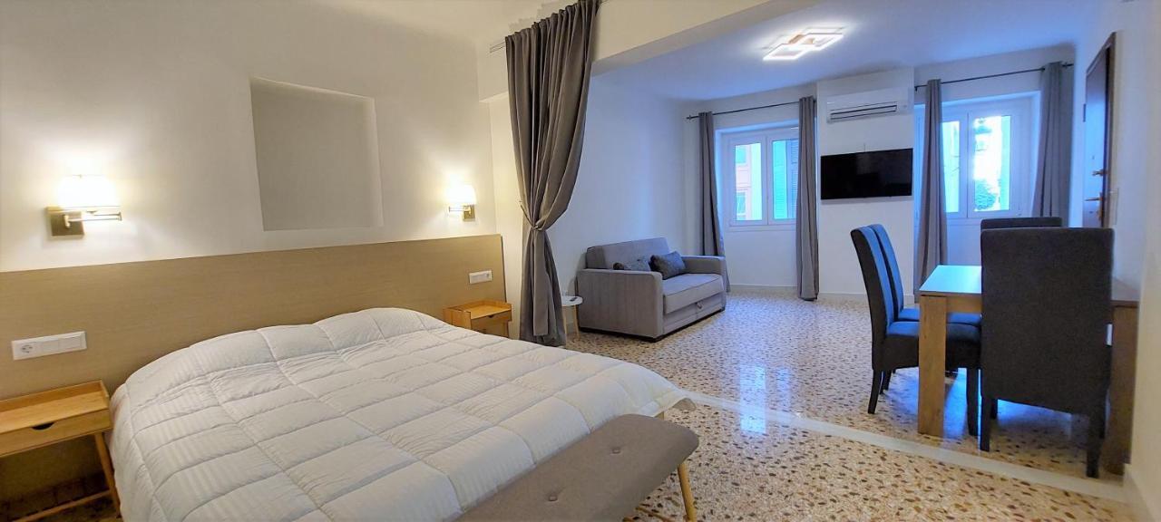 Athens Plaka Family Suites 外观 照片